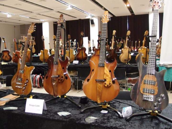 Fabricant guitares et contrebasses Le Tampon