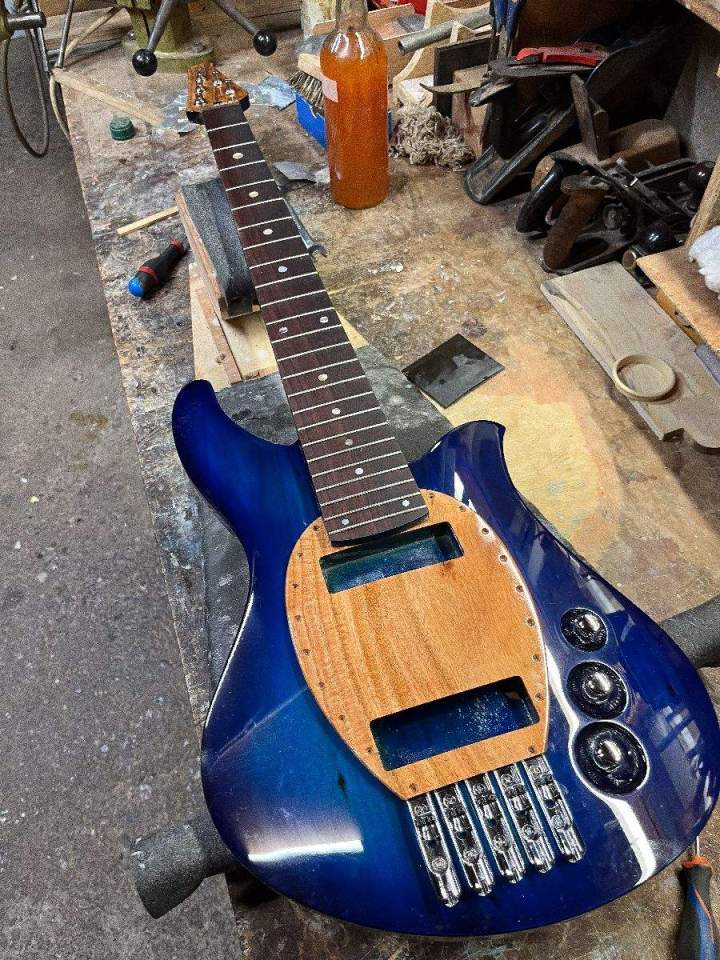 Vente de guitares Le Tampon