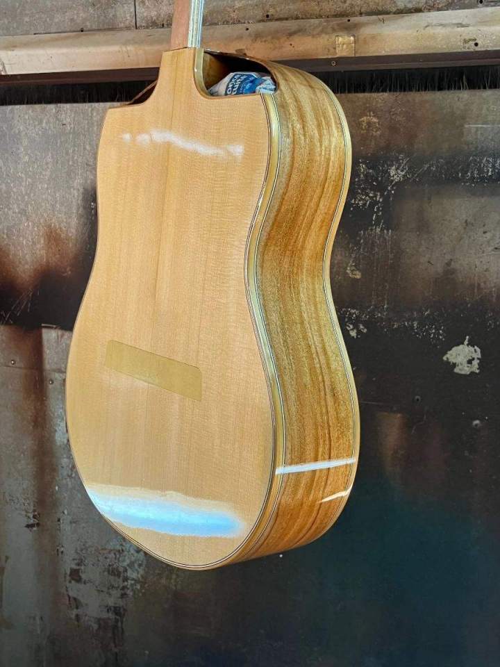 Fabricant guitares Le Tampon