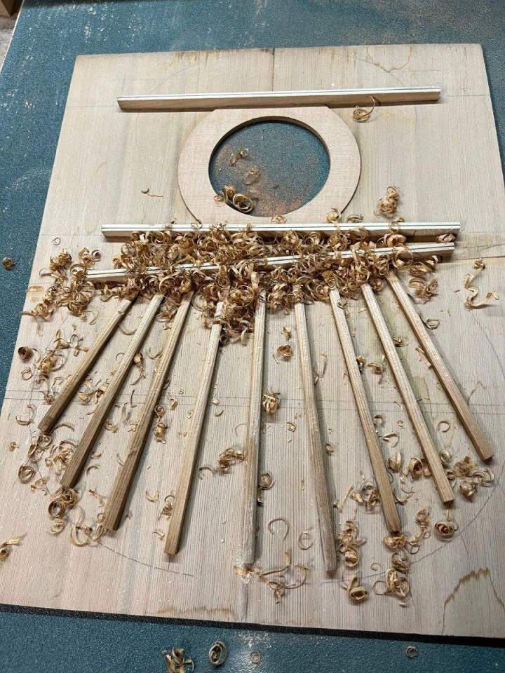 Fabricant contrebasses Le Tampon